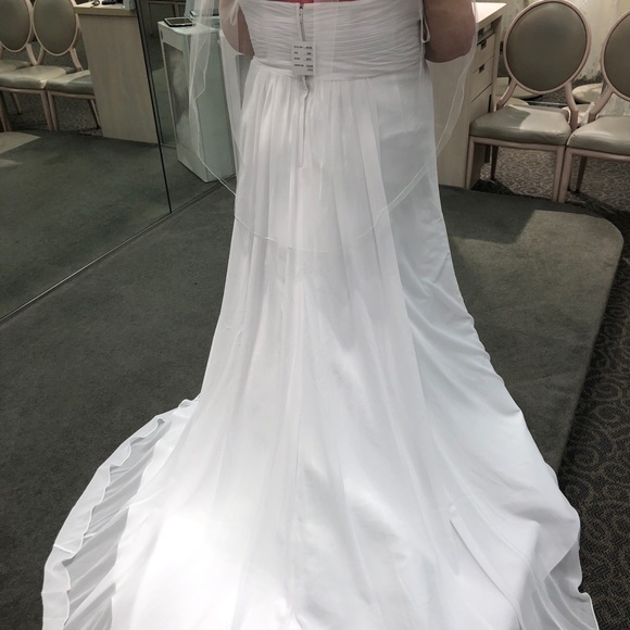 NWT David's Bridal Wedding Gown - Picture 4 of 5